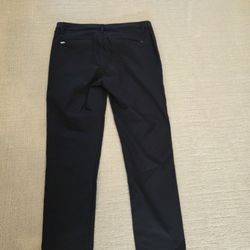 Vuori Cascade Tech Chino Pant Men’s 32x28 Black Performance Pants Only Washed Once