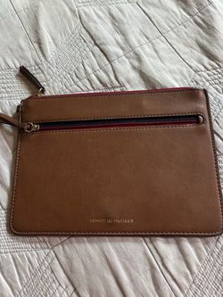 Tommy Hilfiger clutch
