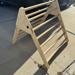 Wooden Pikler Climbing Triangle
