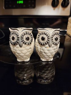 Salt & Pepper Shakers