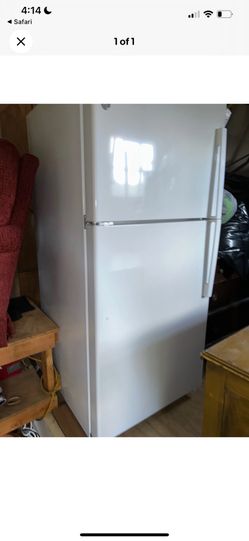 White Crosby Refrigerator 