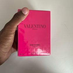 Valentino perfume