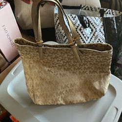 Michael kor Tote