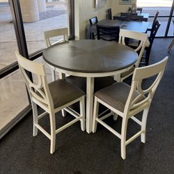 Dining Table With 4 Stools 