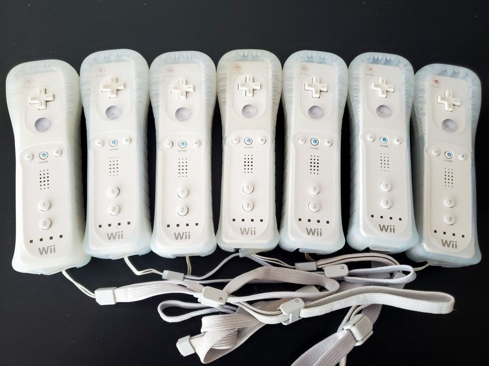 Nintendo Wii Remote Controllers Wiimotes 