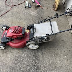 Toro Recycler Lawns Mower With Bagger 
