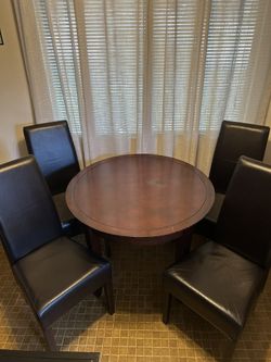 Solid Oak wood table and 4 Chairs