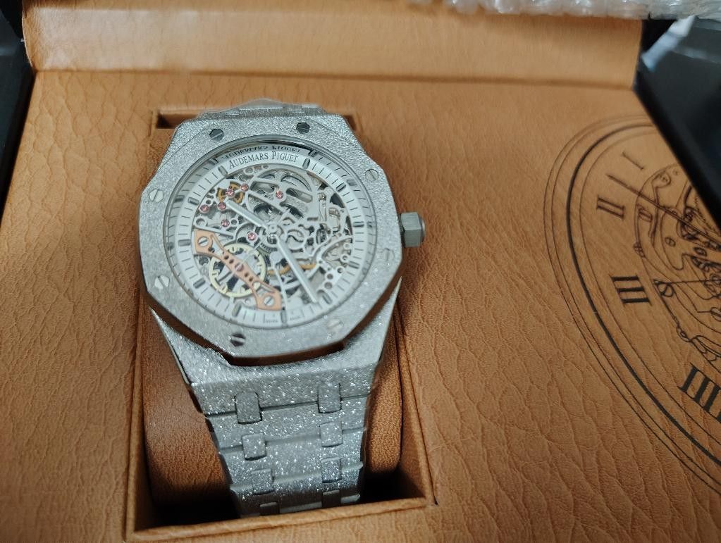 A.P Skeleton Diamond Dust