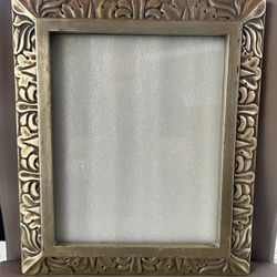 Thompson Ornate Gold & Silver Metallic Metal Australia Theme Picture Frame Set