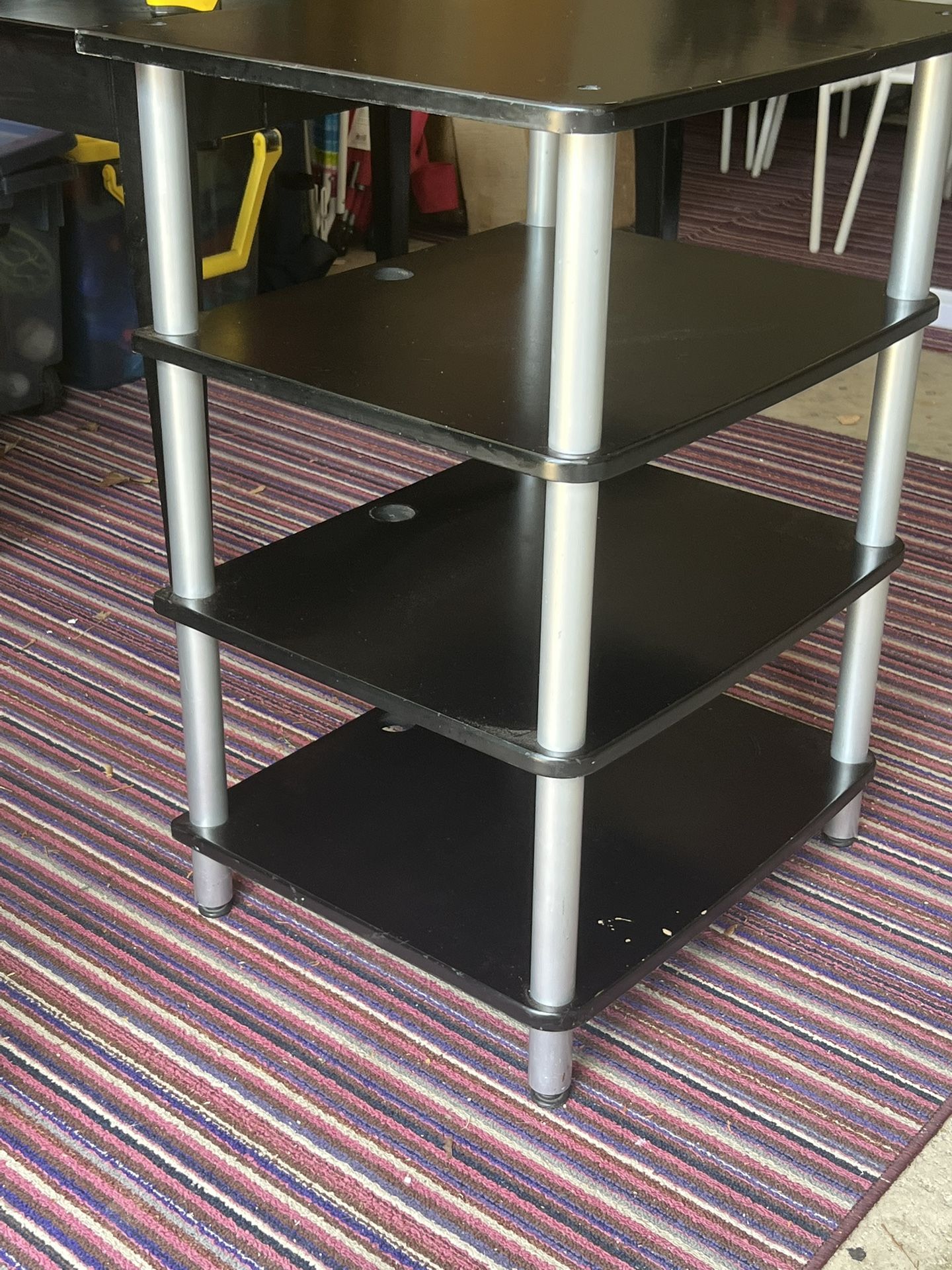 Media stand