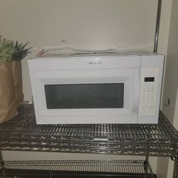 Whirlpool Microwave 