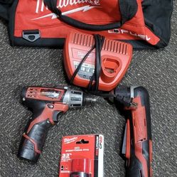 Milwaukee Drills Ipact N England Drill New Battery 