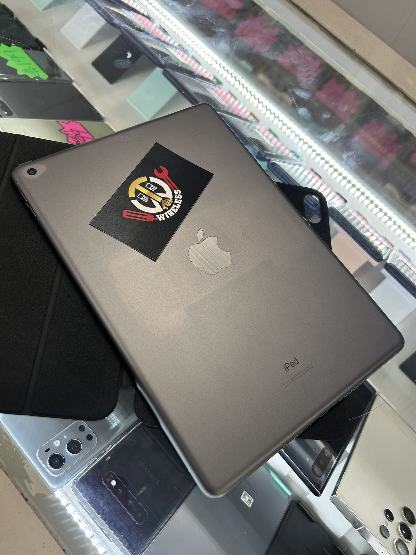 iPad Pro 1 Gen $50 Down Payment 