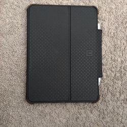 Apple iPad Pro (3rd Generation) A2377 128 GB, Wi-Fi, 11 in - Space Gray With Under Armour Case 