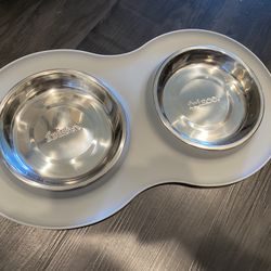 Frisco Double Stainless Steel Dog/Cat Bowl Silicone Mat 