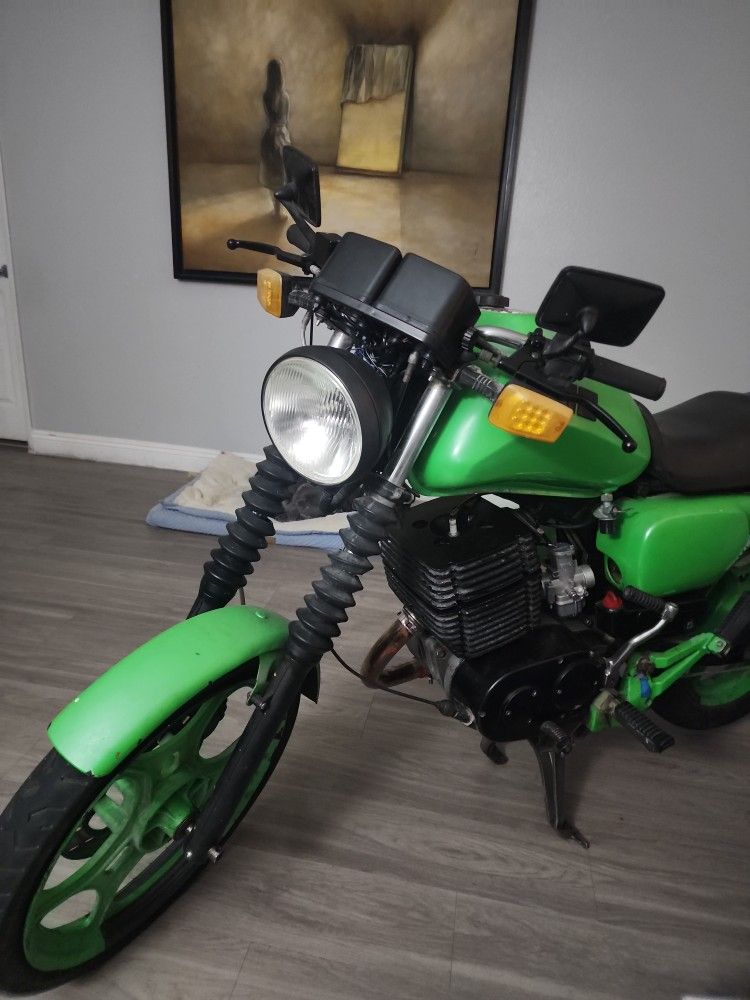 1994 MZ MZ-251