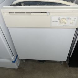 DISHWASHER EVERYTHING WORKS PERFECT 