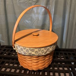 Longaberger Basket with Lid 