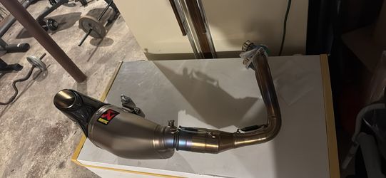 Full Exhuast 21-24 Ninja/Z650 Akarapovic