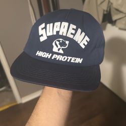 Supreme Hat 