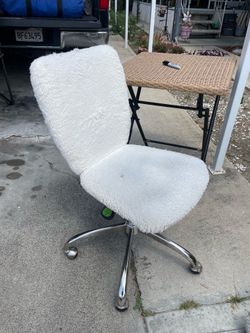 Desk chair