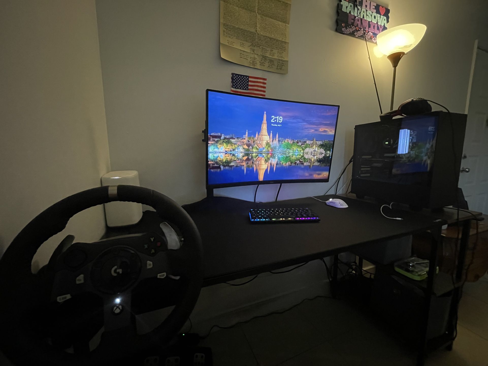 Entire computer Gaming setup
