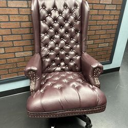 Beautiful Burgundy Comfortable Office Chair 