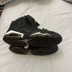 Jordan’s size 4Y