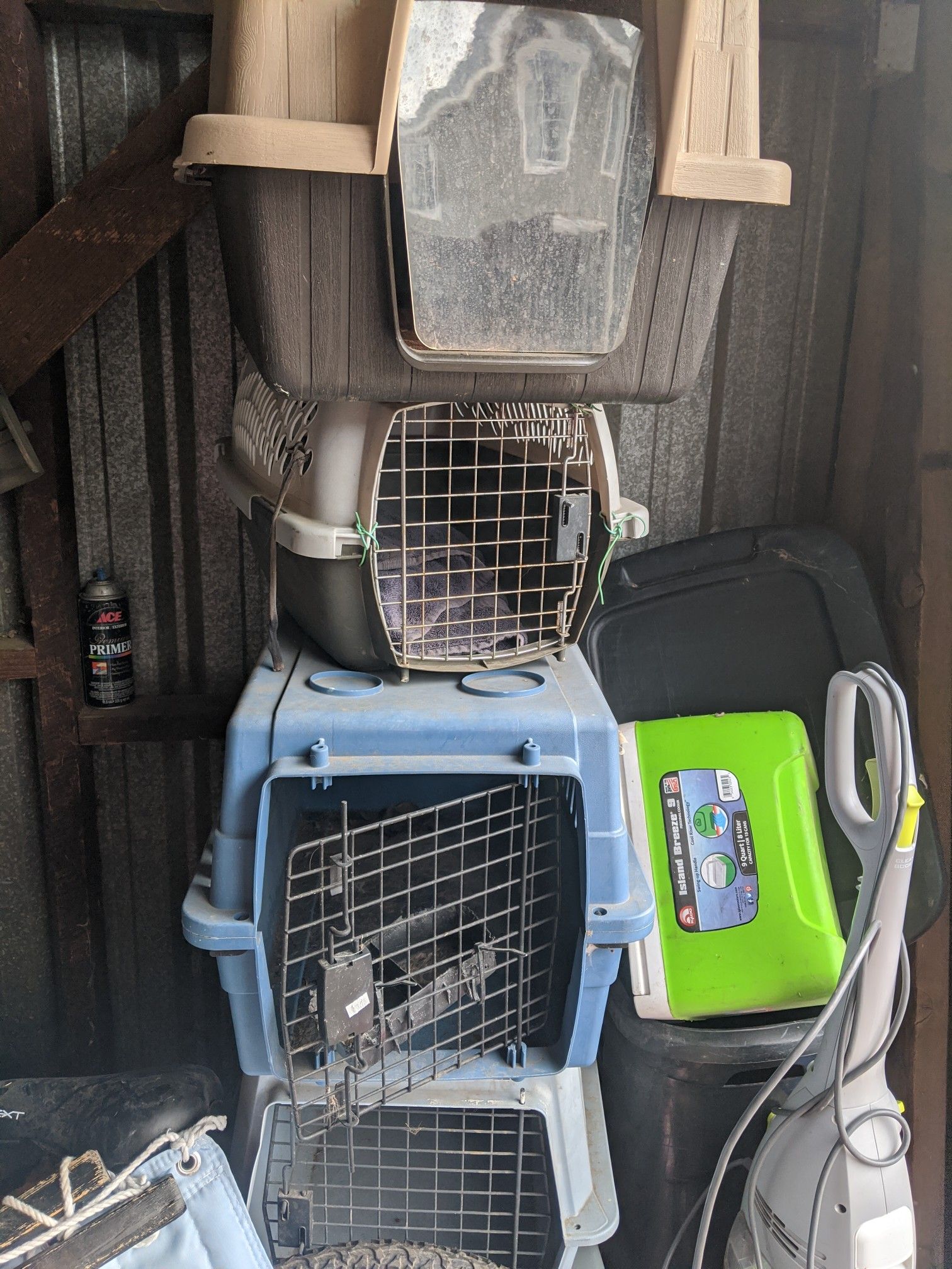 Pet carriers