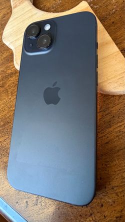 📱 iPhone 15 128GB – Black  💲Price: $450