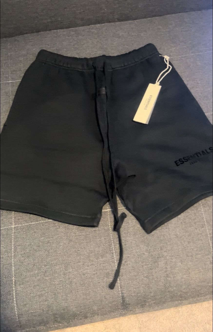 Essentials Shorts