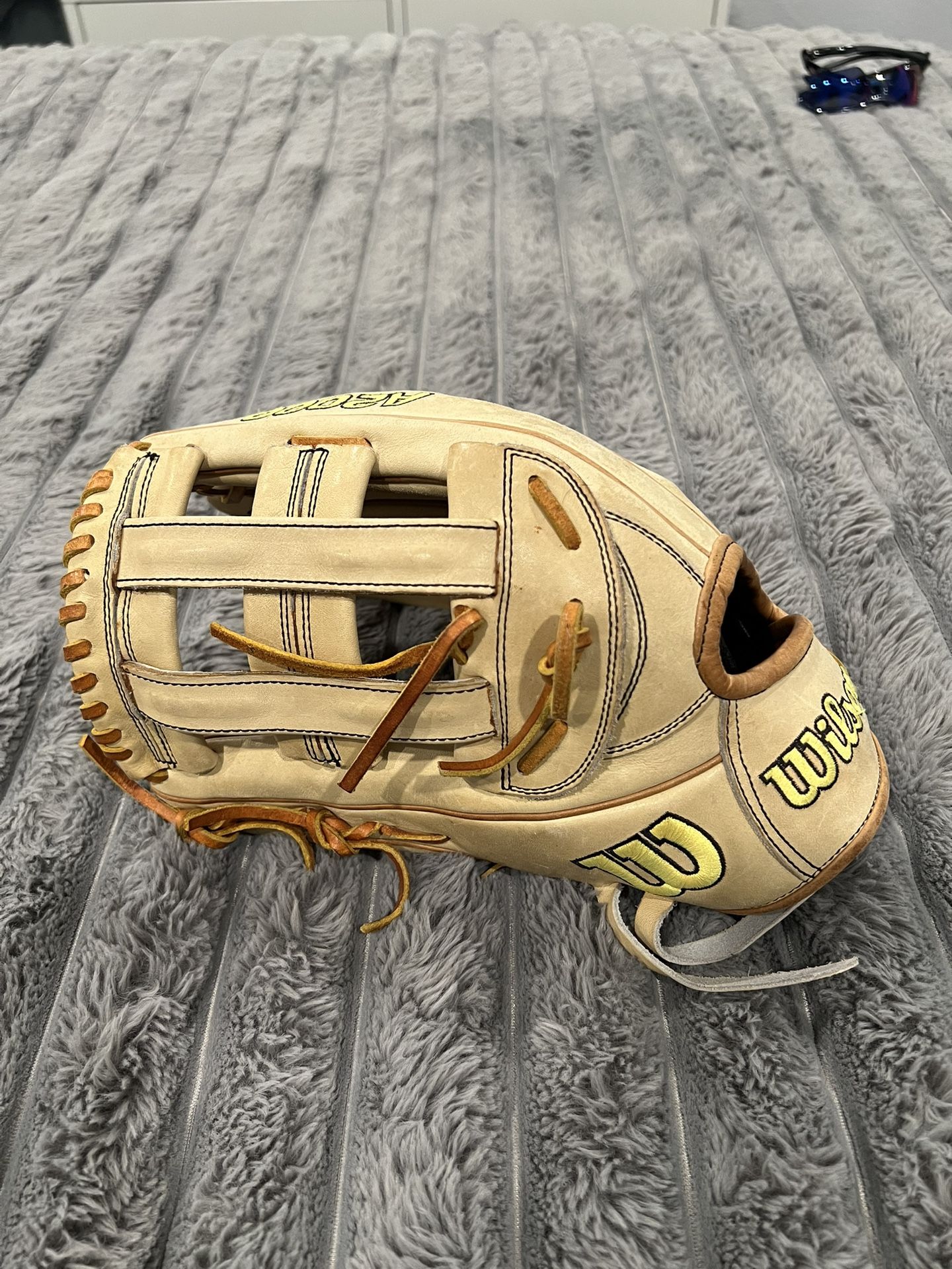 Wilson A2000 Baseball Glove