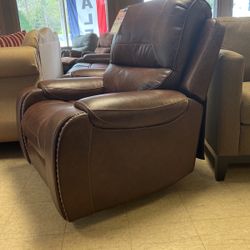 Recliner $600