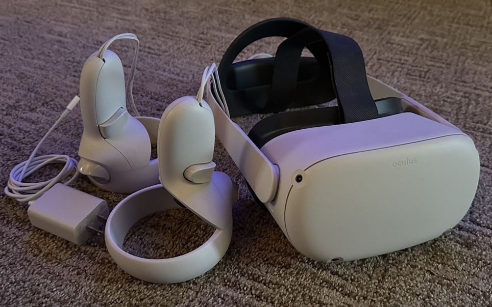 256GB Oculus Quest 2 VR Headset w/ Quest 2 Elite Strap