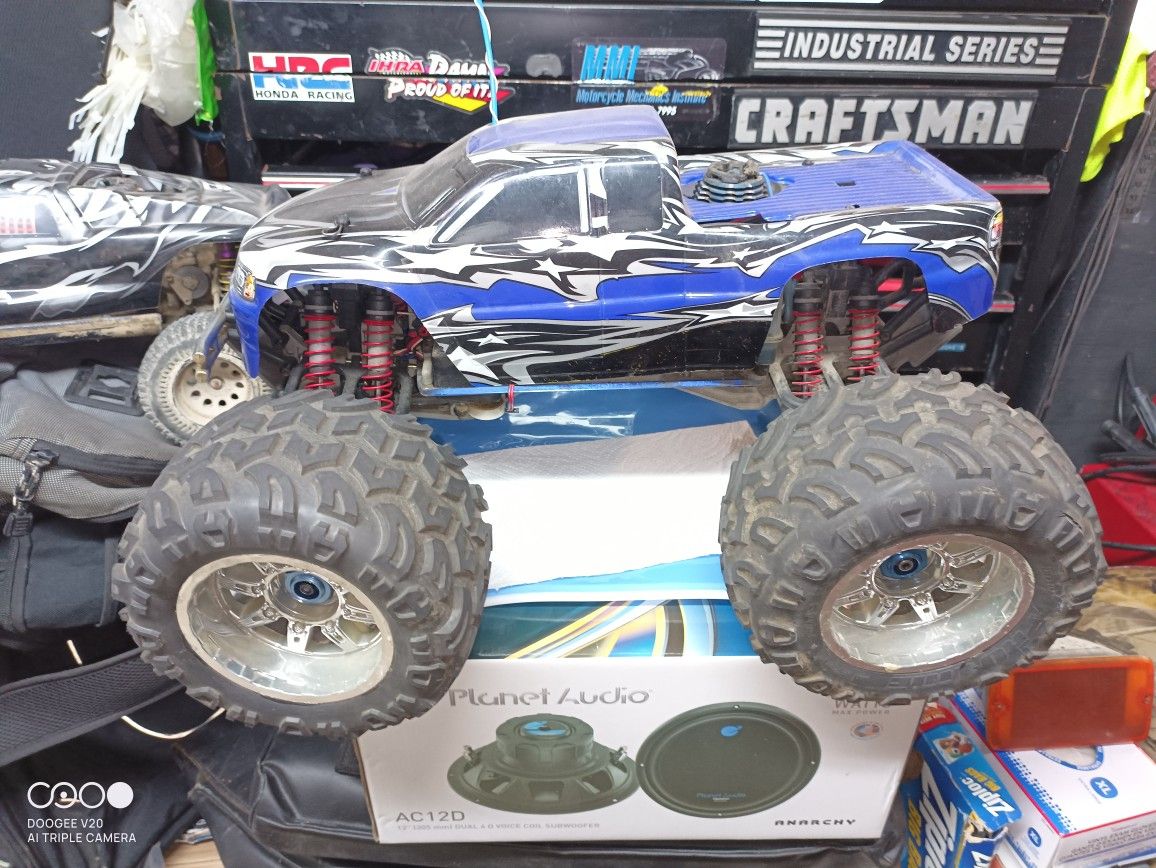 R.C. MAXXAS + BUGGY