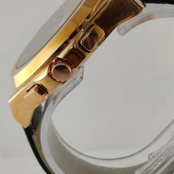 **New -Retro ** Luxury  Quartz Chronograph Black Dial 'Date' Men Wristwatch Stay Stylish