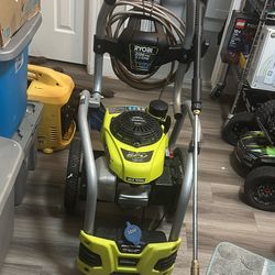 Nice 3100 Psi.  Ryobi Pressure Washer ,With Honda 190 Gas Engine 