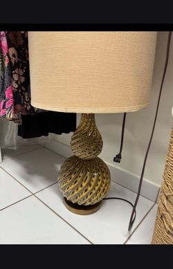 Table lamp