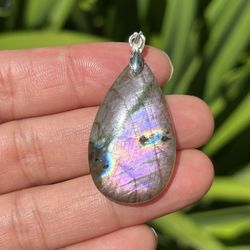 Sterling Silver Purple Labradorite Pendant 