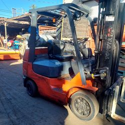 Toyota Forklift 5000 Lbs. Capacity