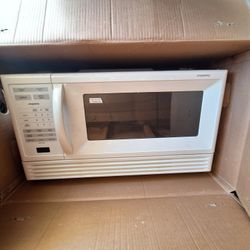 GOLDSTAR MICROWAVE. MV1610WW