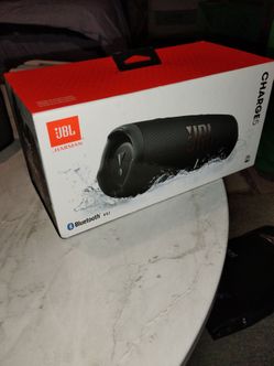 New in box JBL 5