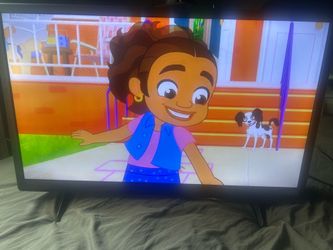 Smart tv,Vizio,size 24” agarra el Internet inalámbrico,es husada pero esta buena y buenas condiciones con control Remoto calada antes que la compre y 