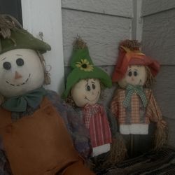  Scarecrow Trio - Yard/ Home Decor