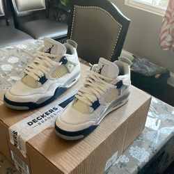 Jordan 4 White Cement 