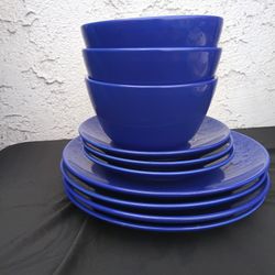 DISH TABLE SET