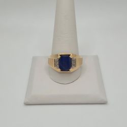 14kt Yellow Gold Diamond and Stone Ring (Size 12.5)