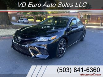 2020 Toyota Camry SE