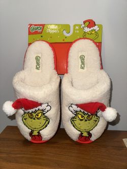 The Grinch slippers women's size 7/8