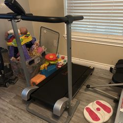Sunny Foldable Manual Treadmill